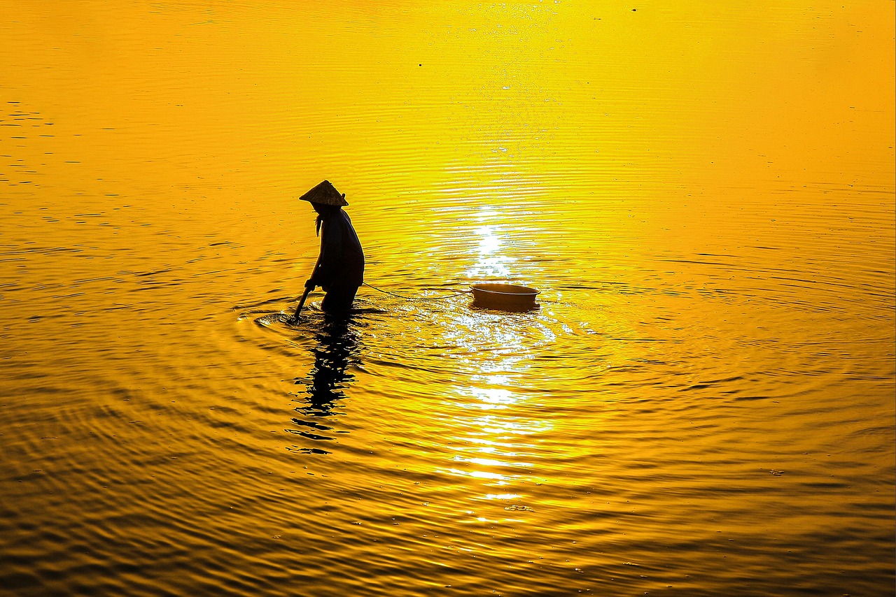 アイロンを使わずに服をきれいに仕上げる方法は？