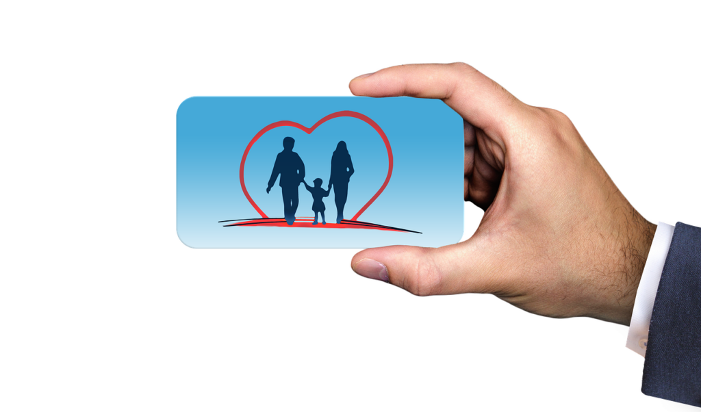 民間保険に入らないことで考えられるリスクとは？